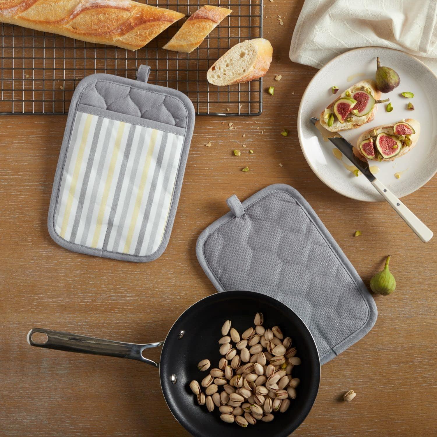 imageMartha Stewart Daisy Stripe Pot Holder Set 2Pack Green 7quotx10quotGreyYellow