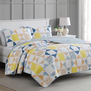 MARTHA STEWART Twin Size Quilt Bedding Set – 2 Piece, Soft Washed Microfiber, Printed Bedspread, Reversible, All Season, 1 Quilt, 1 Standard Pillow Sham, Blue, White & Red, Painted Floral Print(Kite Ditsy Patchwork)